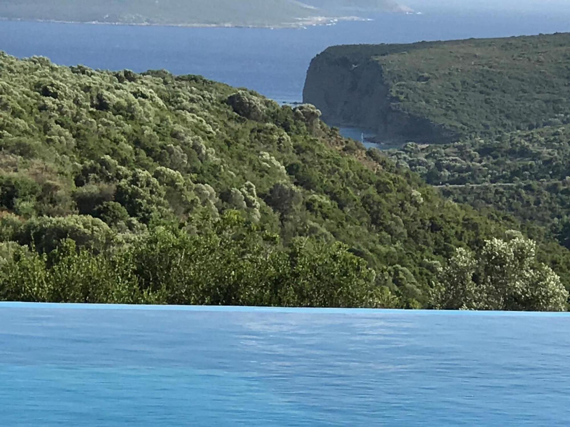 Luxurious Villa In Peloponnese With Swimming Pool Kamaria  Exterior photo